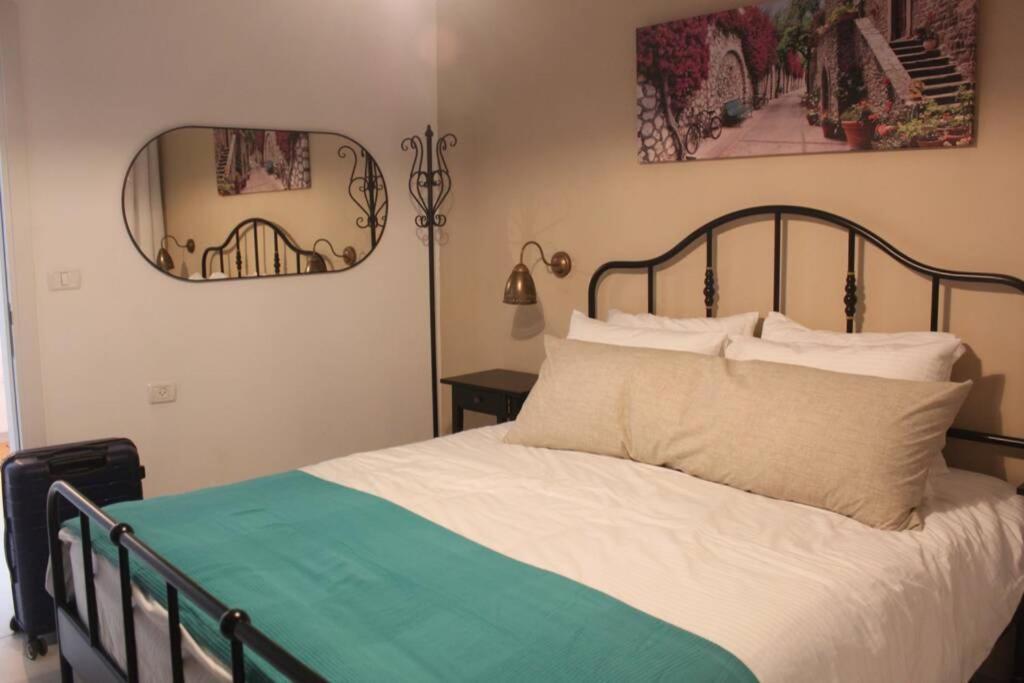 נוף הארבל עם חלון לכינרת Apartment Мигдал Екстериор снимка